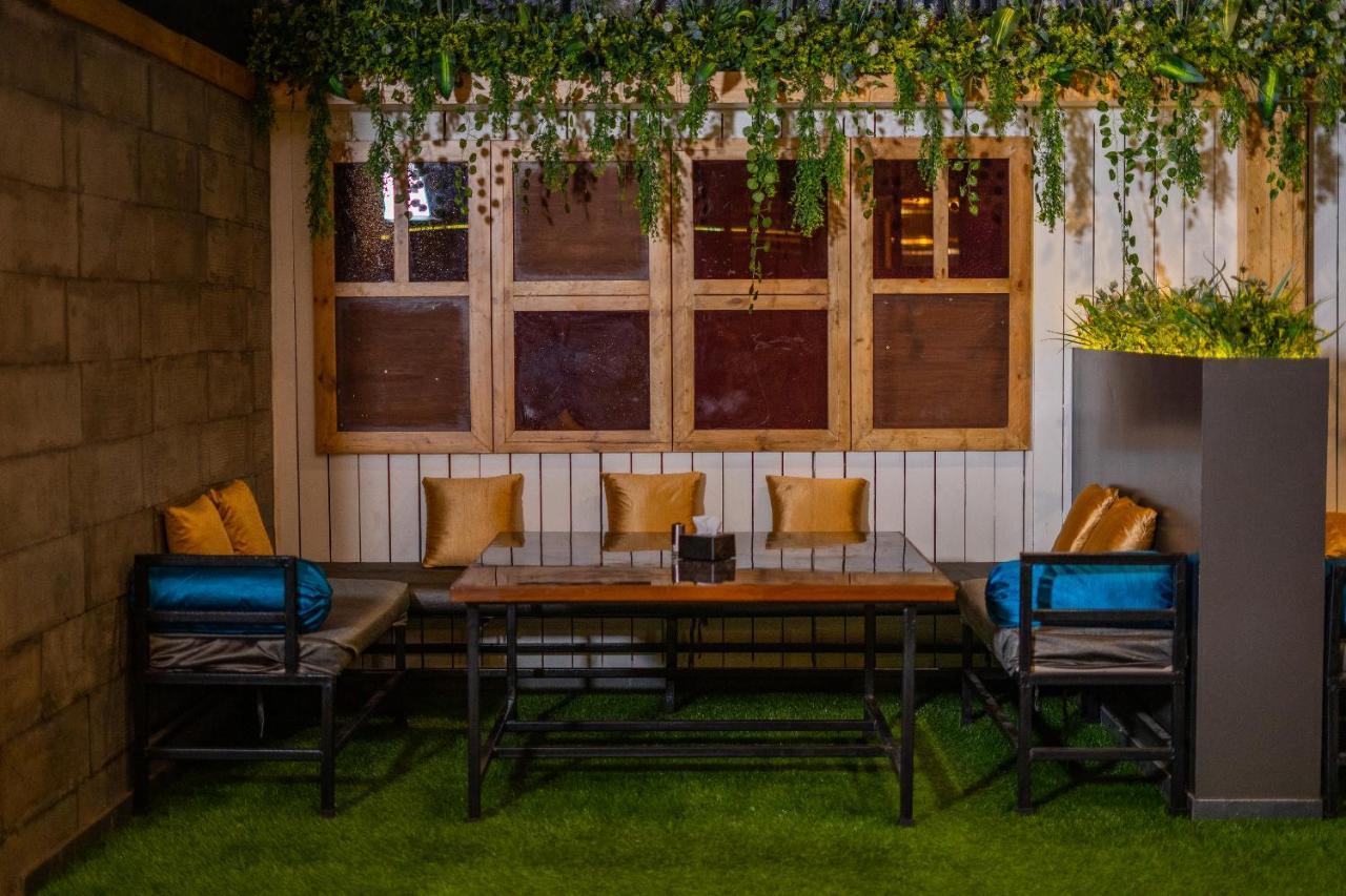 Hotel Mari Aai Residency Navi Mumbai Exterior photo
